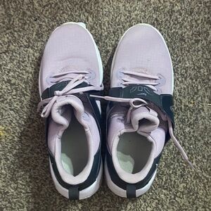 Nike women’s air max bella TR 5 Light Purple and Black